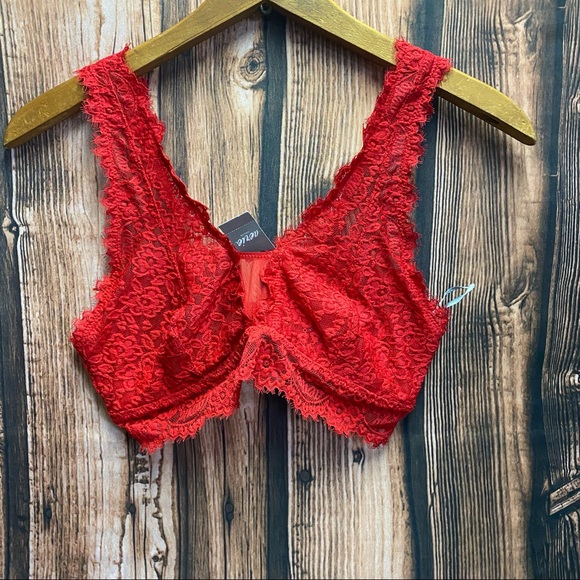 Aerie red lace bralette, size medium, new with tags - Picture 7 of 10